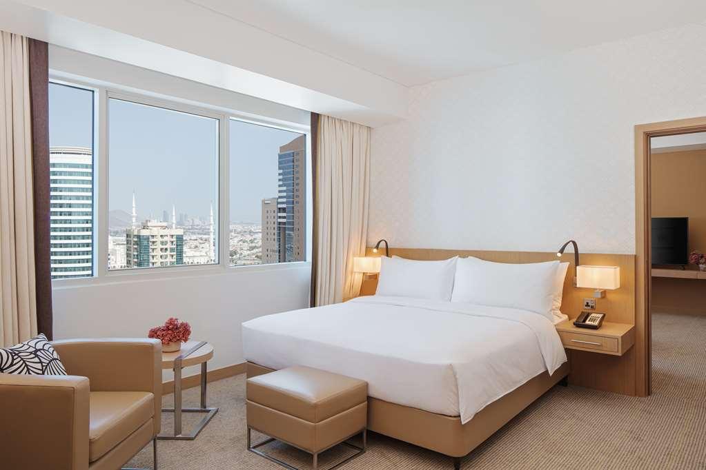 Doubletree By Hilton Fujairah City Room photo