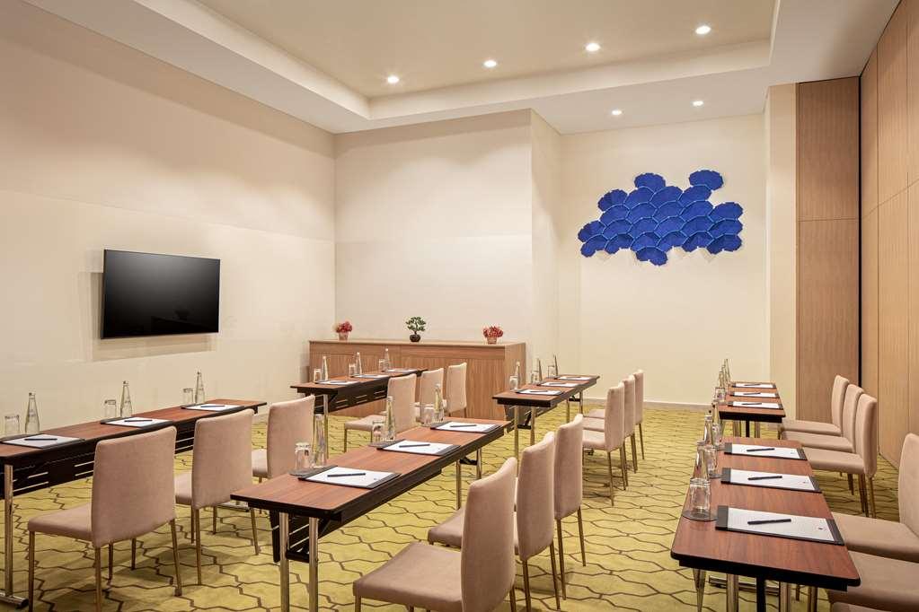 Doubletree By Hilton Fujairah City Room photo