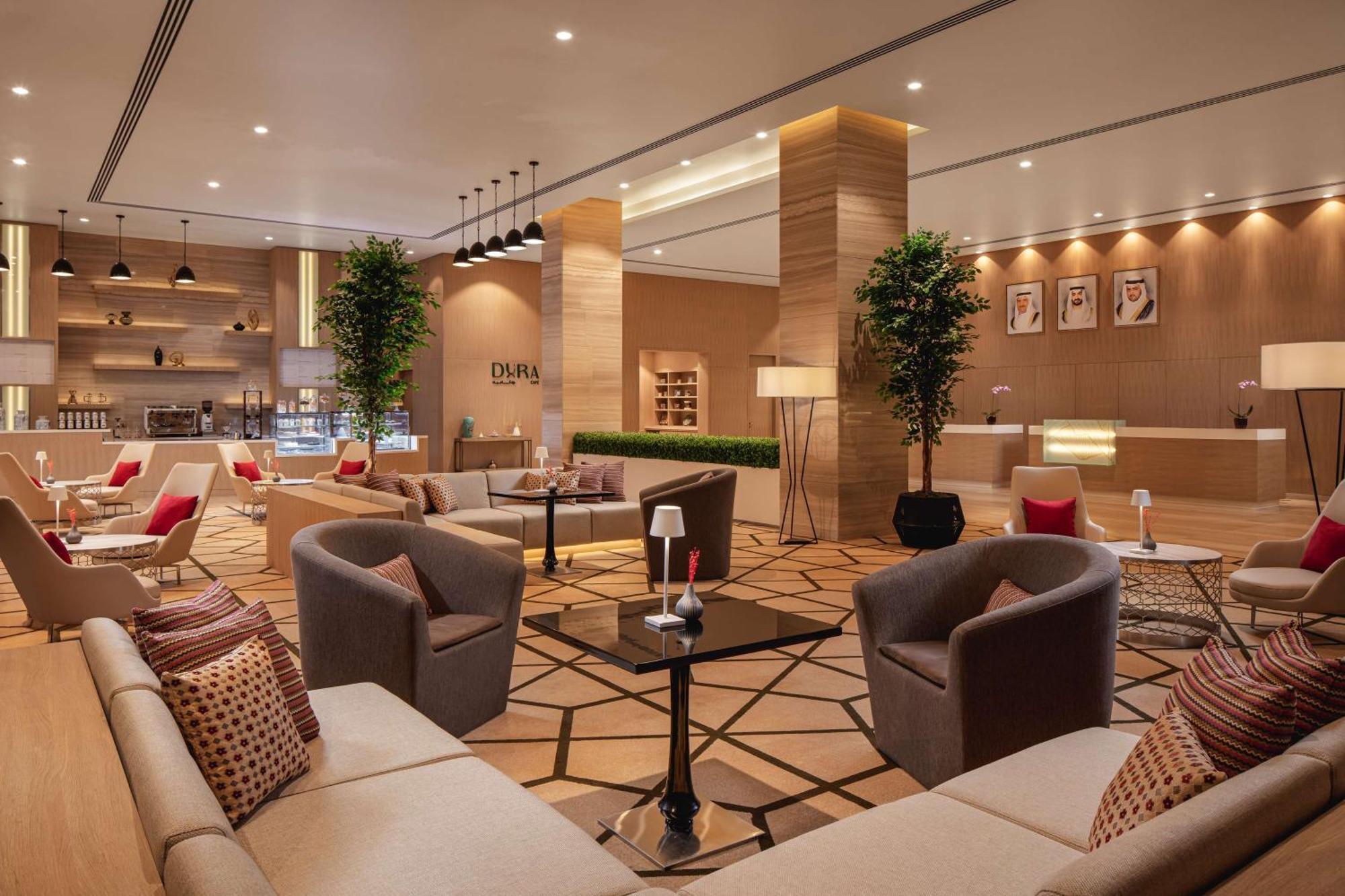 Doubletree By Hilton Fujairah City Exterior photo The lounge at the airport