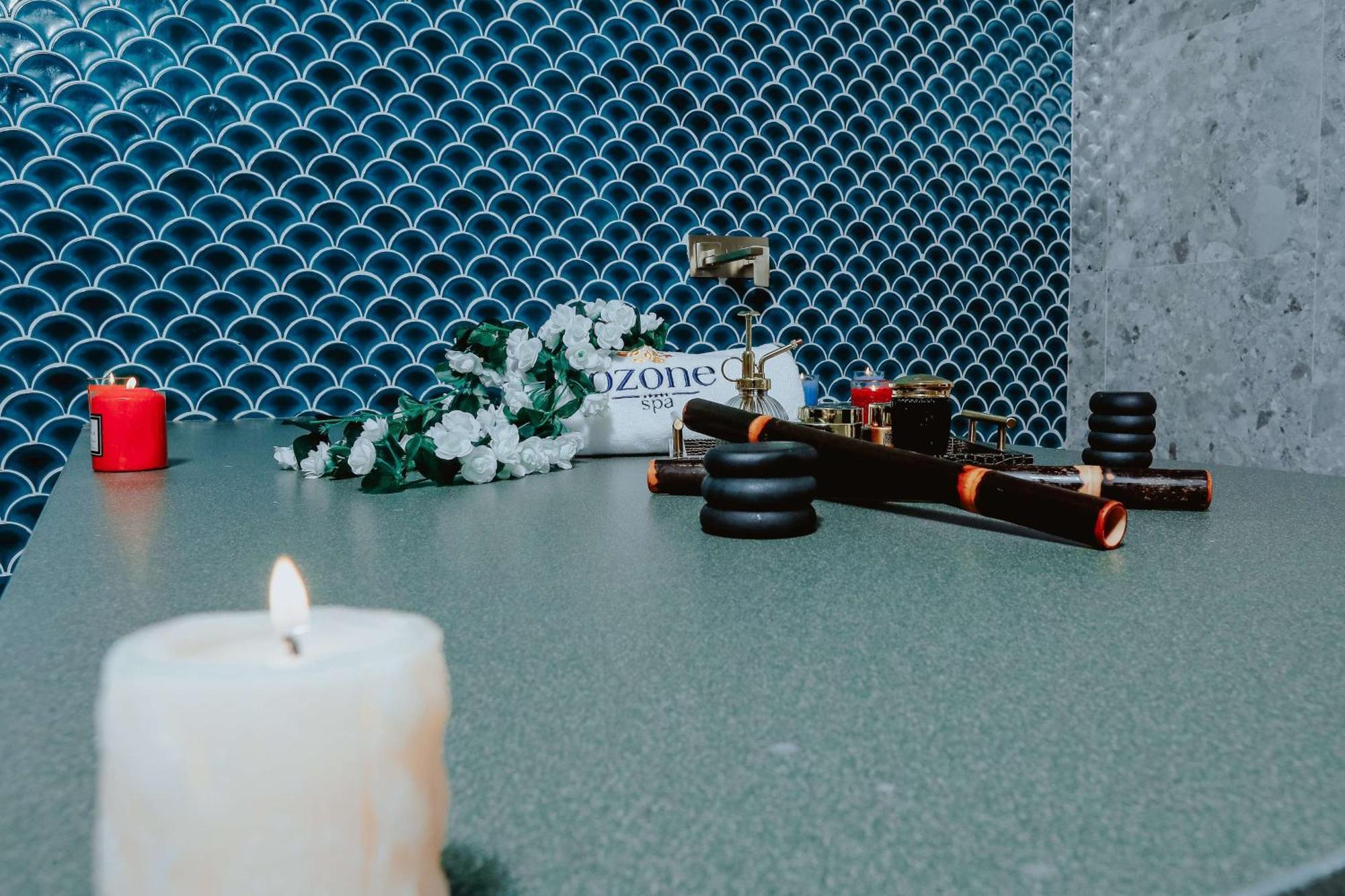 Doubletree By Hilton Fujairah City Exterior photo A candle and incense